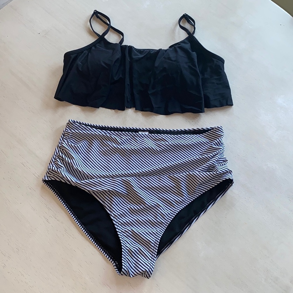 Bikini High waisted bottoms